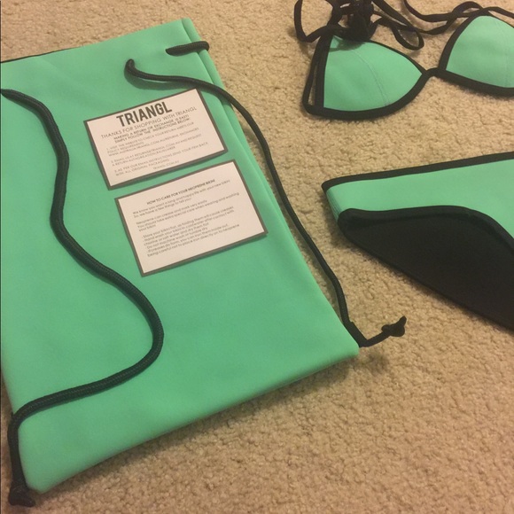 TRIANGL bikini - Picture 4 of 8